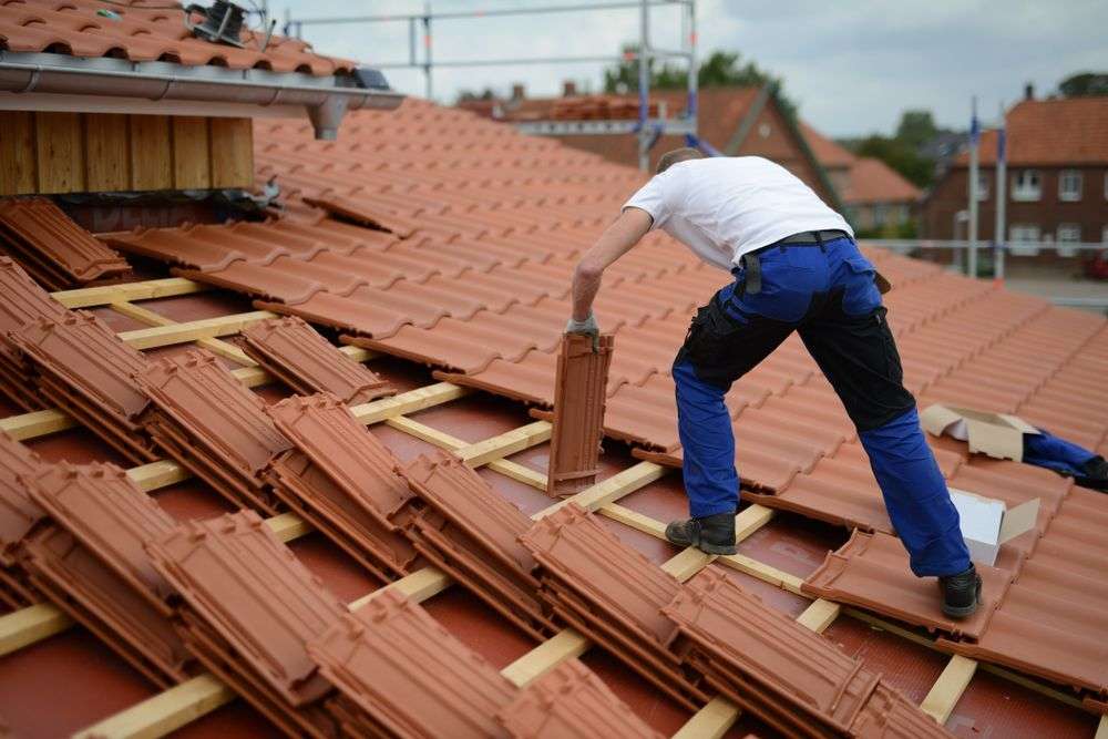 Leggen van klassieke pannen in Lexmond